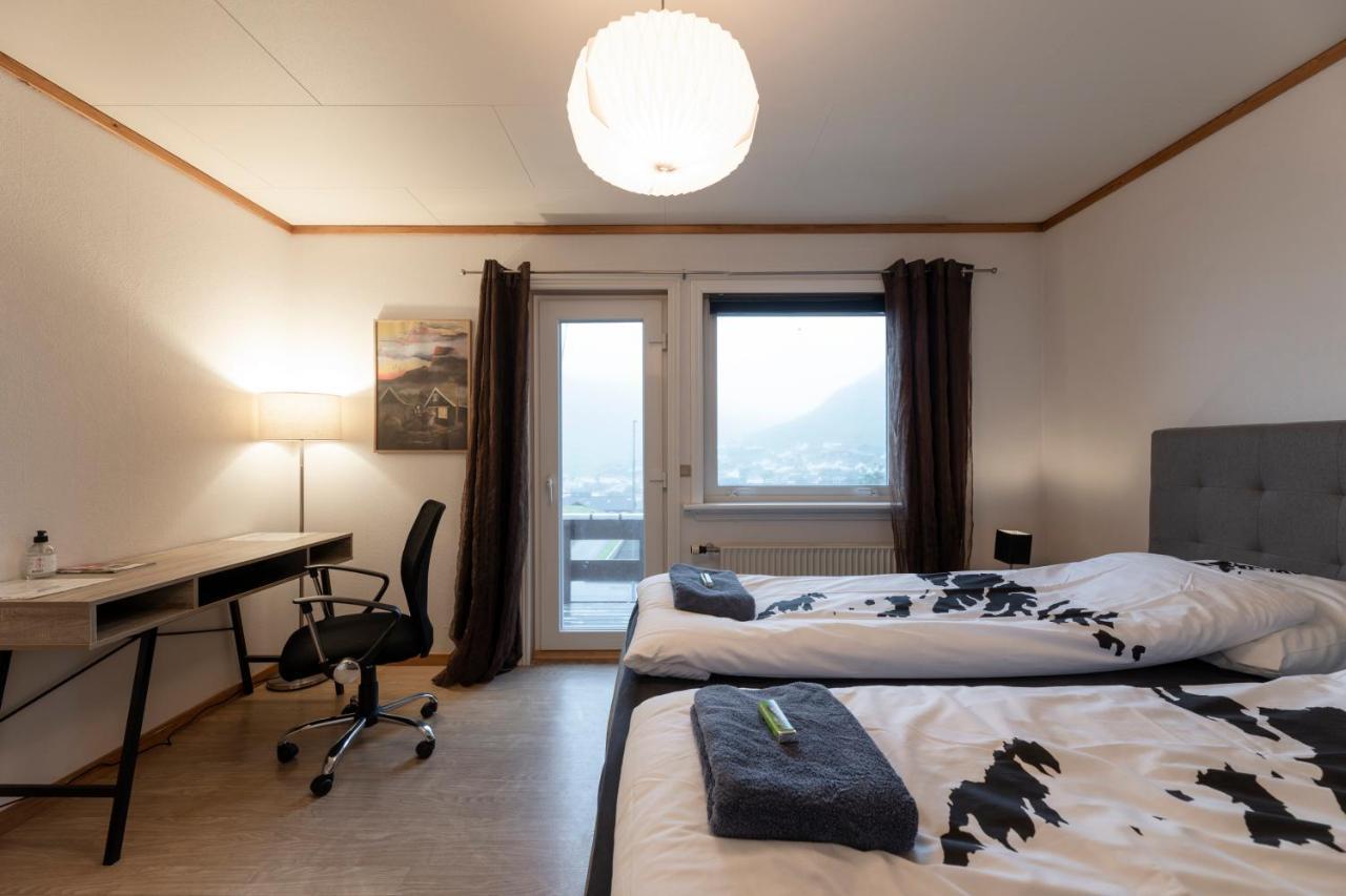 Pouls Airport Guesthouse - Phd Car Rent Sørvágur 외부 사진